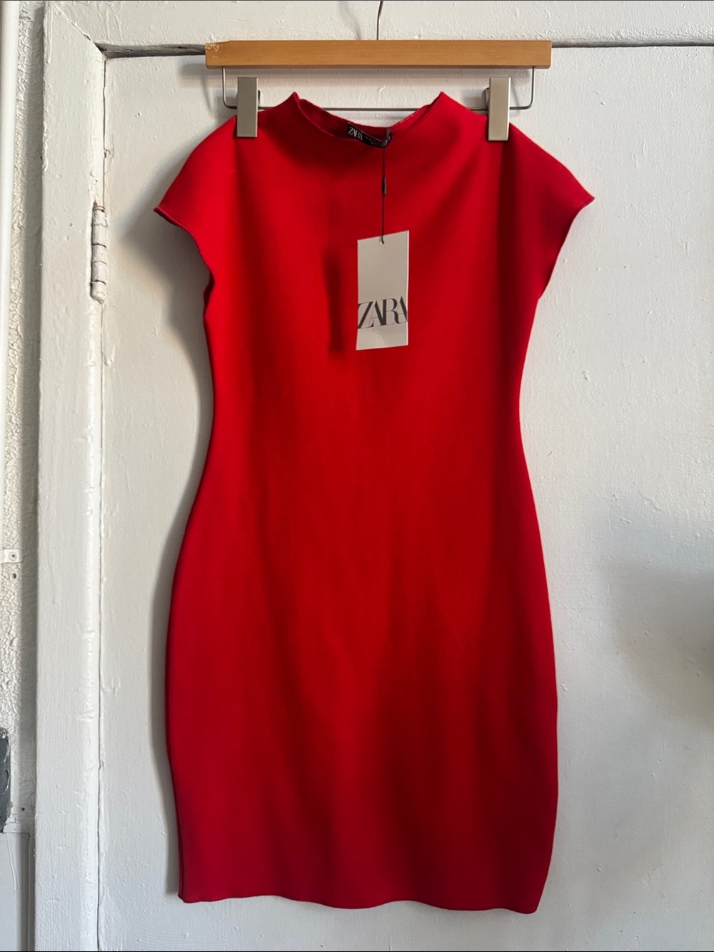 ZARA Vibrant Red Cap-Sleeve Bodycon Mini Dress